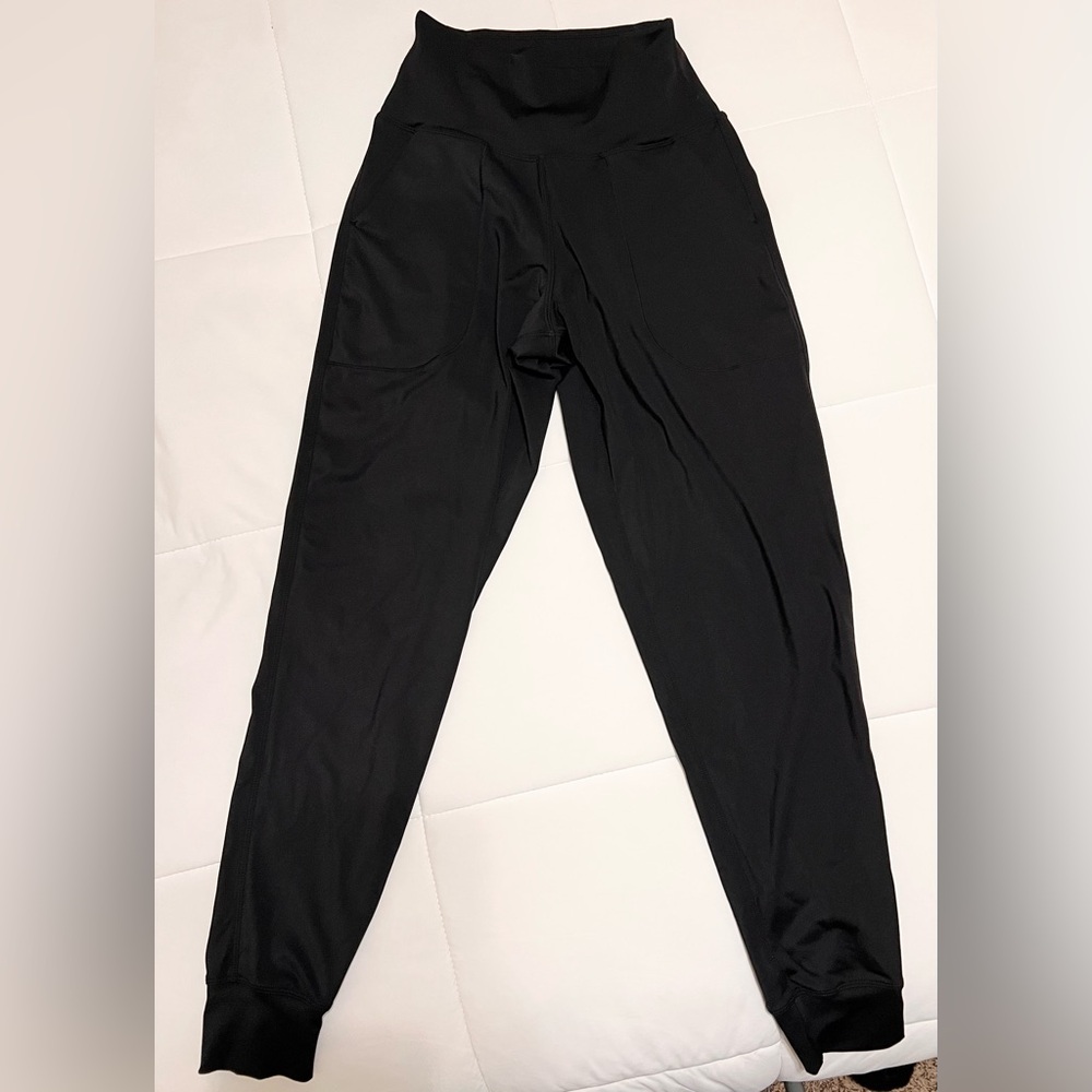 Oalka Women's Black Joggers